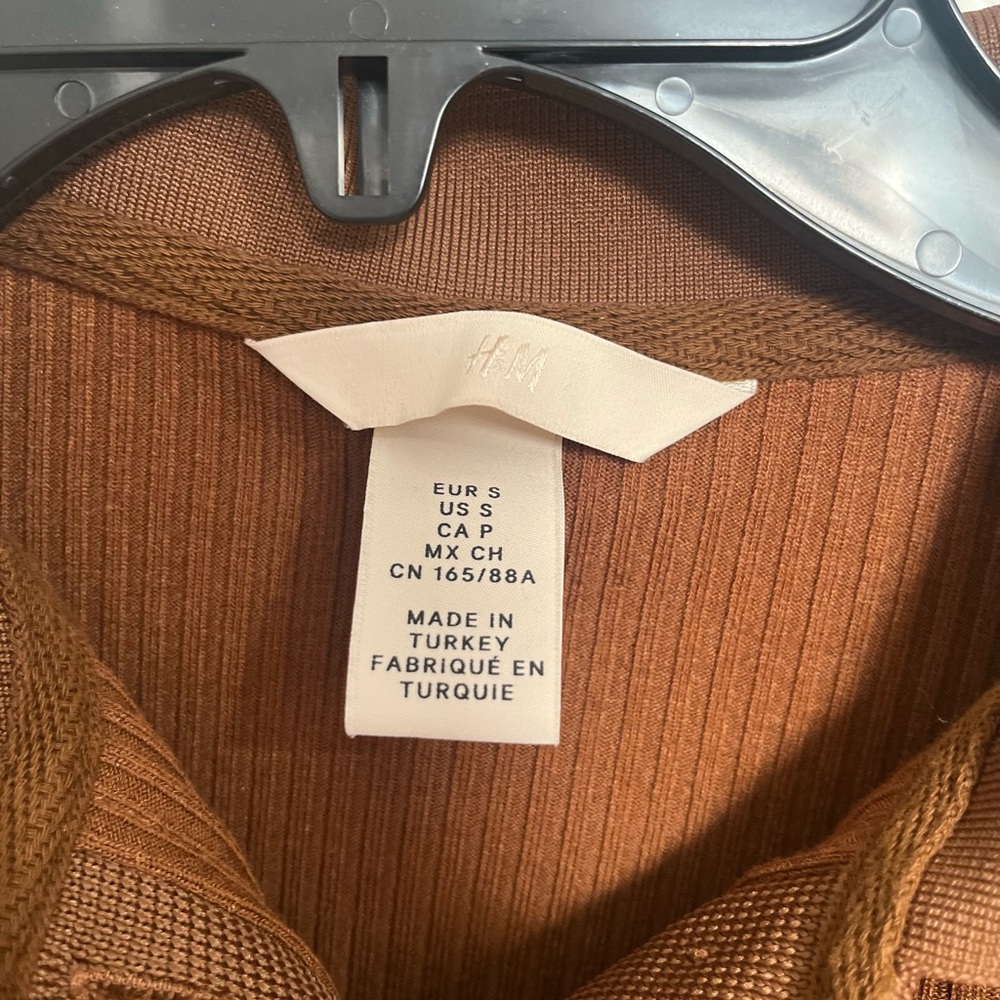 H&M Brown Ribbed Top - Picture 2 of 10